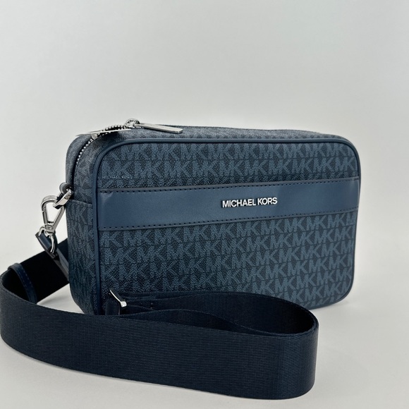 Michael Kors Large Pocket Kenly Crossbody Bag in Admiral Blue - Picture 5 of 15